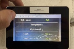 Panel serwisowy centrali z ustawieniami wejść i wyjść
