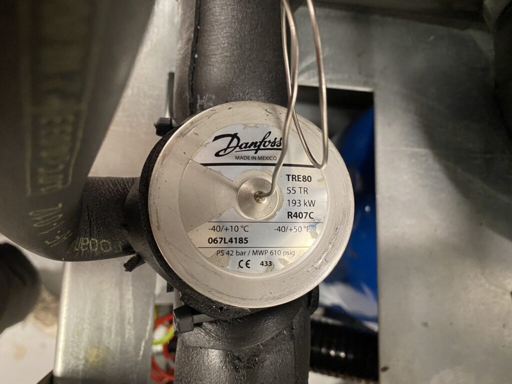 Termostatyczny zawór rozprężny Danfoss na przewodzie ssawnym